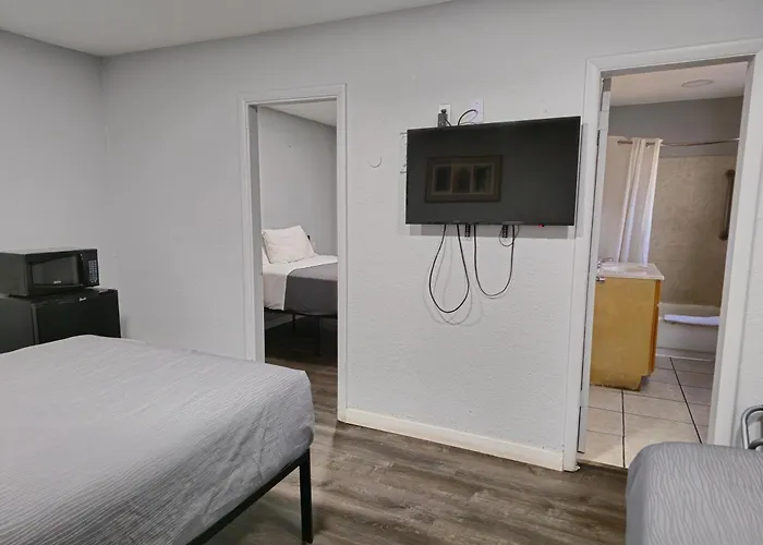 The L Motel Downtown/Nau Conference Center